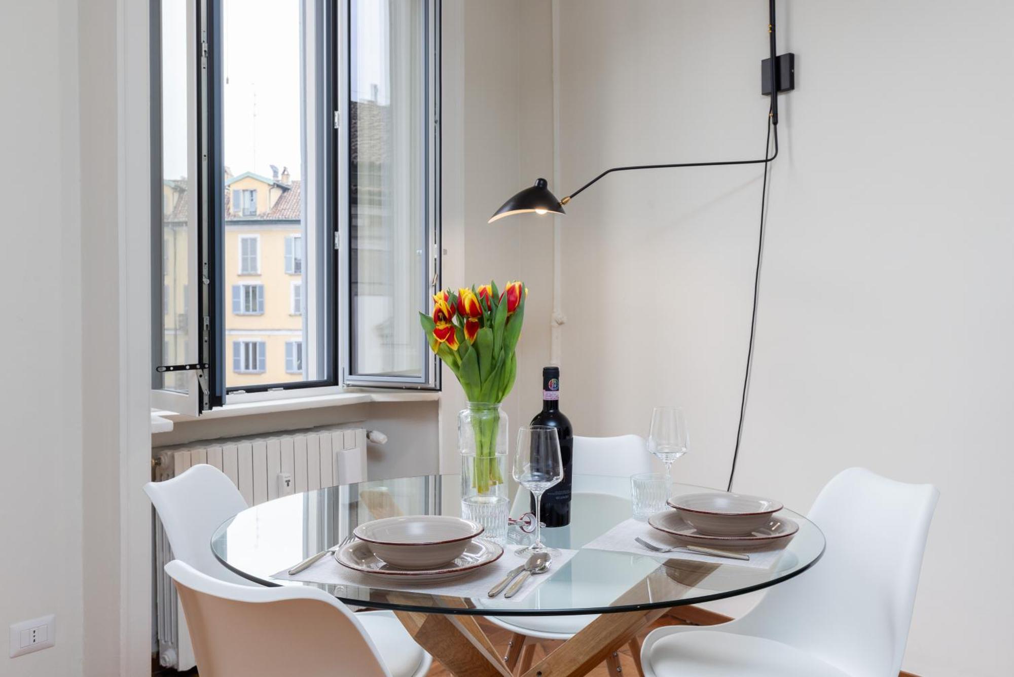 Living Uniqc Apartment - Duomo Mediolan Zewnętrze zdjęcie
